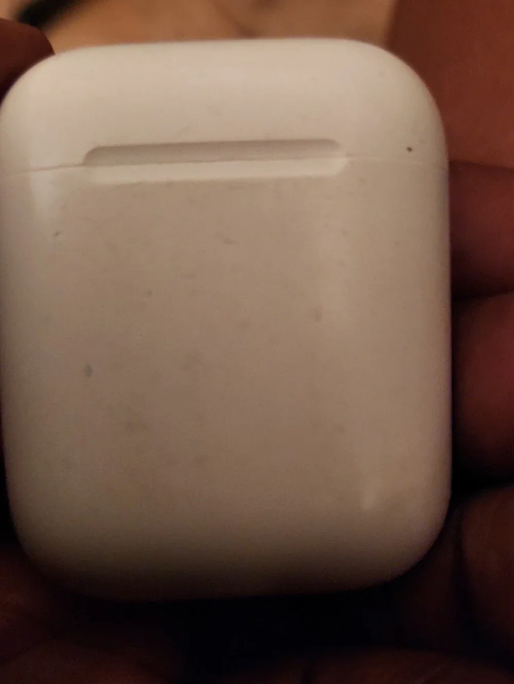 White True Wireless APPLE Earbuds 2nd G with Charging Case